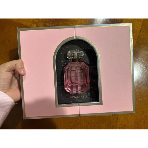 NIB Victorias Secret Bombshell Luxe Fragrance Gift Set - Picture 4 of 6